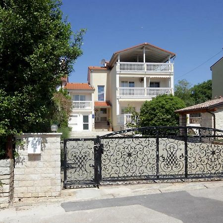Apartments Domic بنجول المظهر الخارجي الصورة